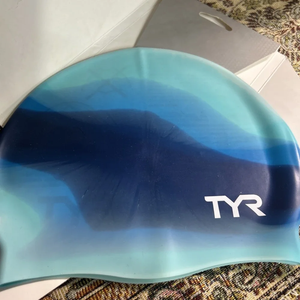 New TYR Tie Dye Graphic 100% Silicone Blue & Green Swim‎ Swimming Cap Youth Fit